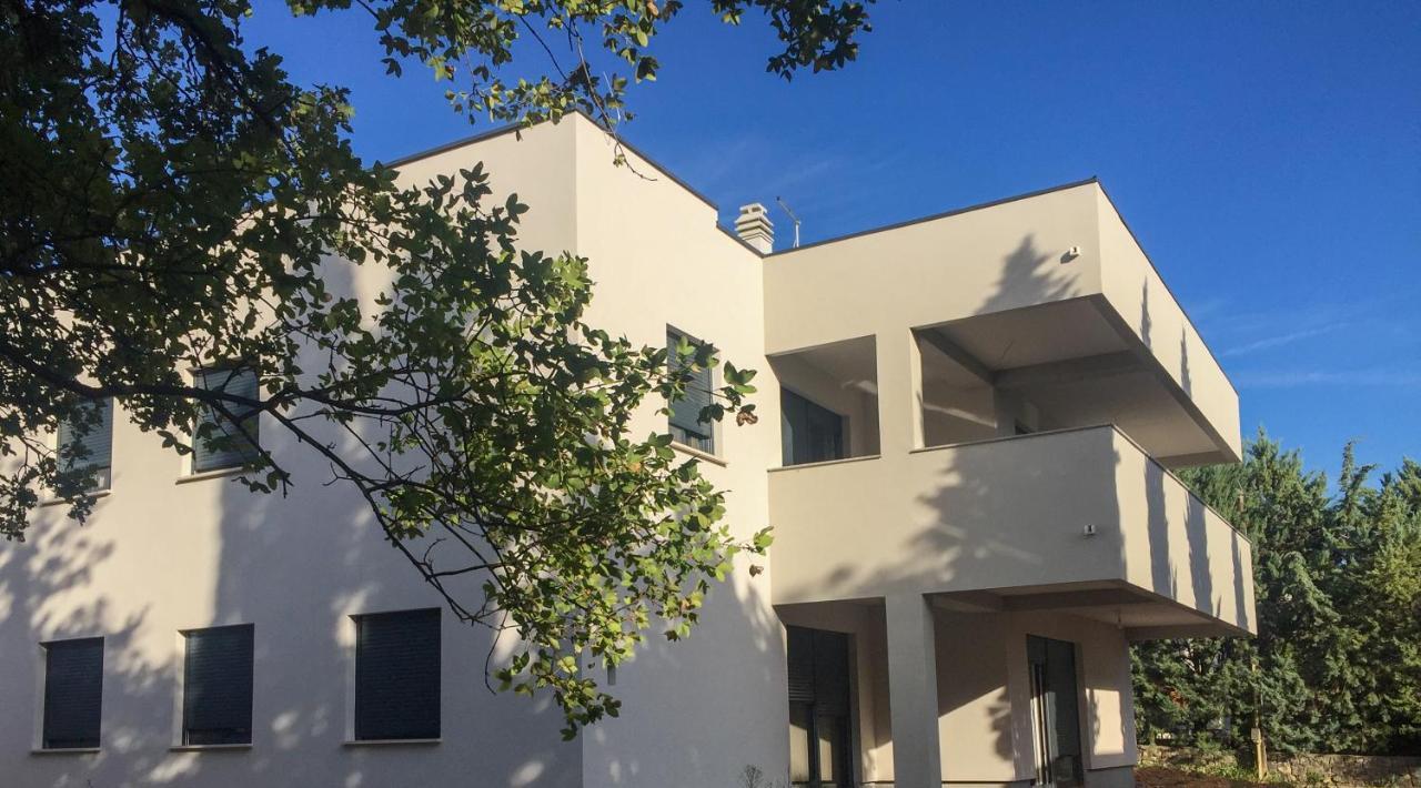 M Plus Residence Pinezići Dış mekan fotoğraf
