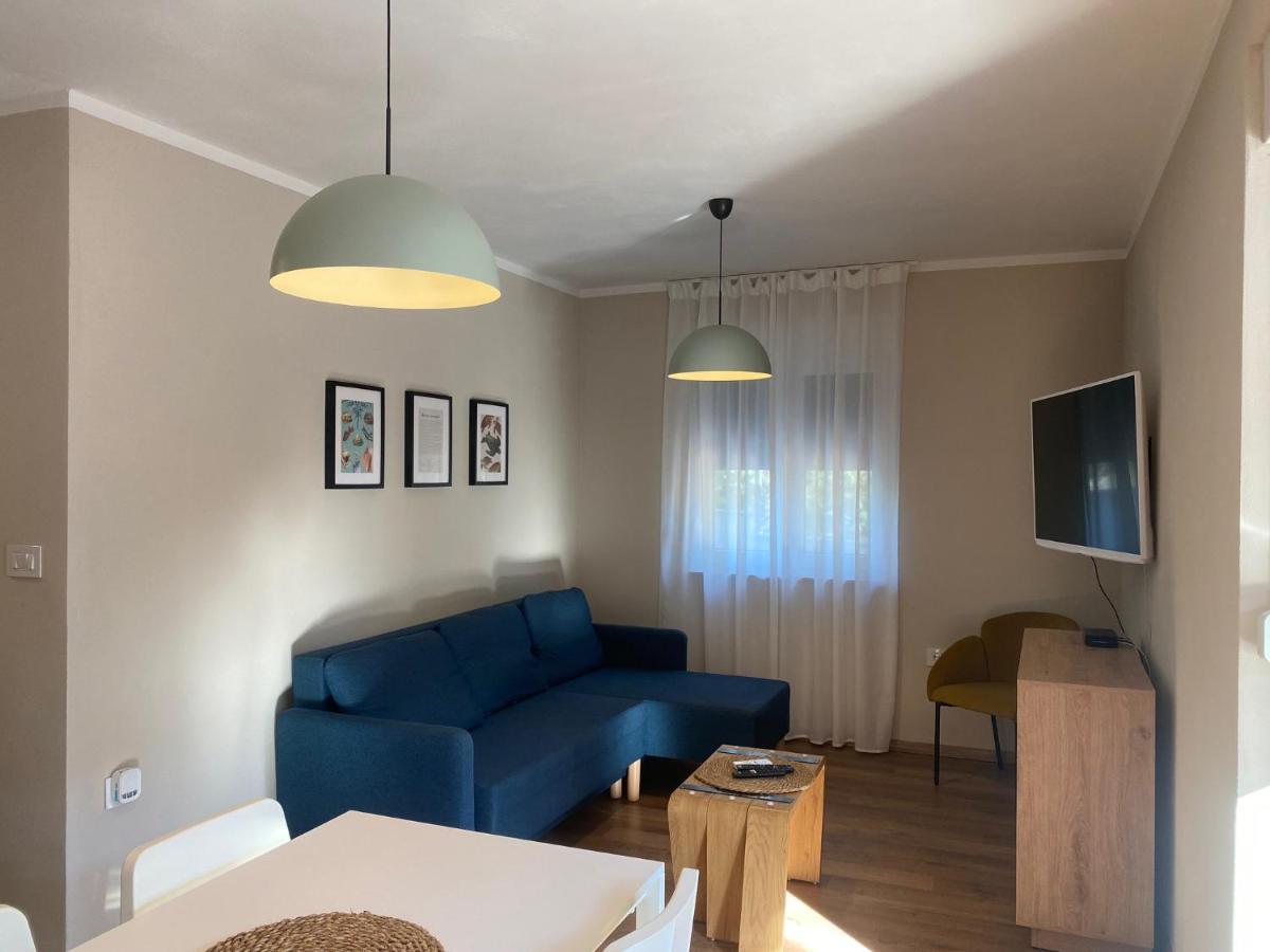 M Plus Residence Pinezići Dış mekan fotoğraf