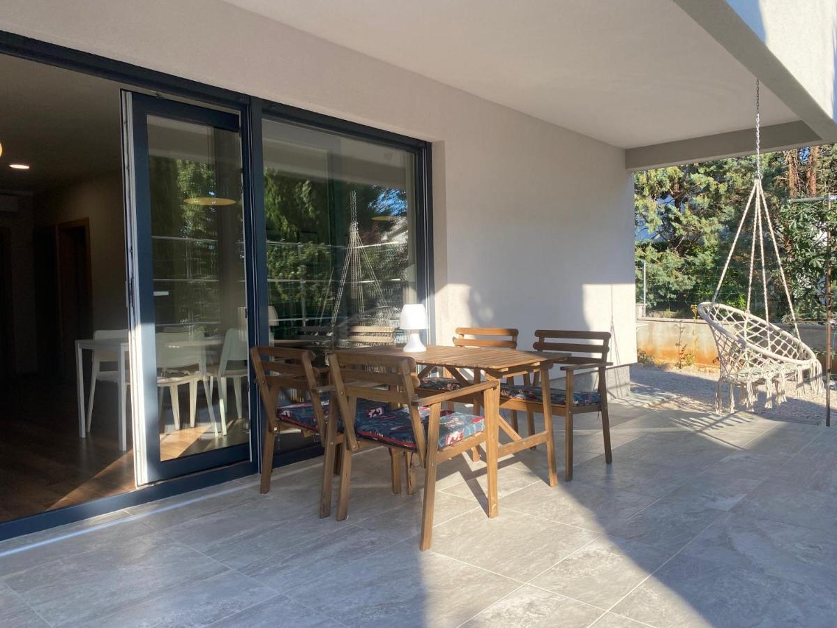 M Plus Residence Pinezići Dış mekan fotoğraf