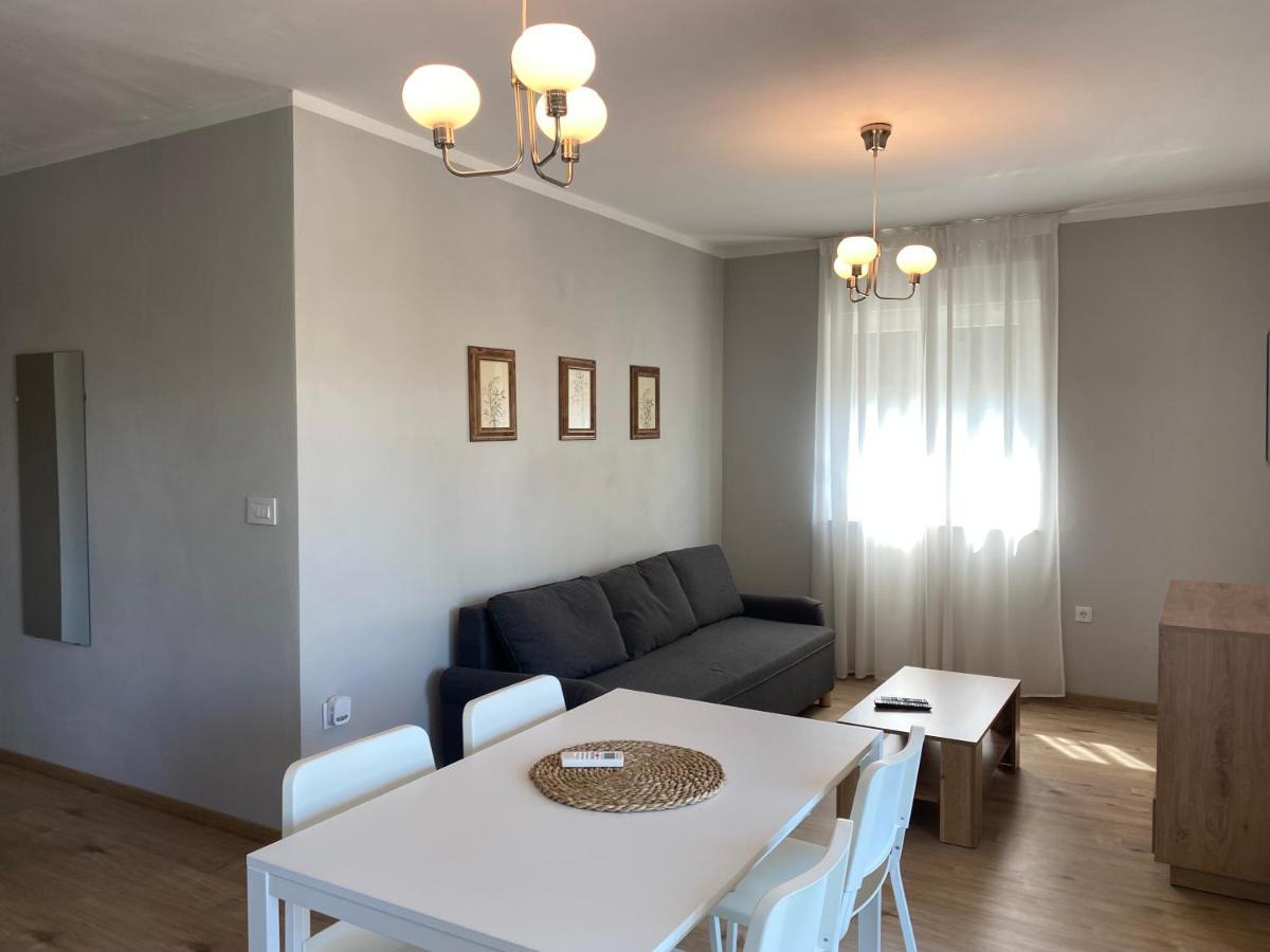 M Plus Residence Pinezići Dış mekan fotoğraf