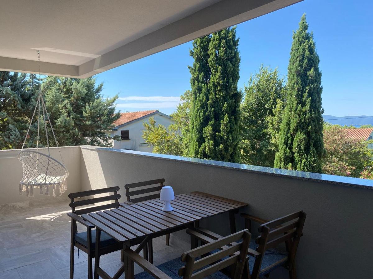 M Plus Residence Pinezići Dış mekan fotoğraf