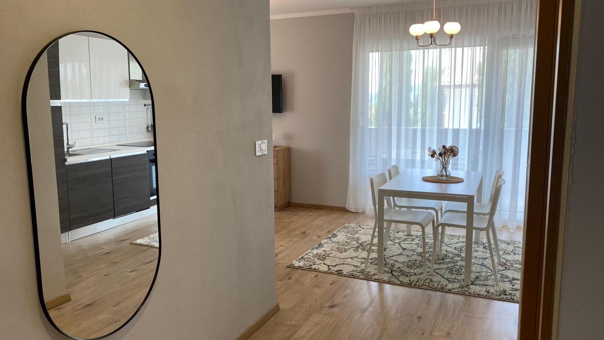M Plus Residence Pinezići Dış mekan fotoğraf
